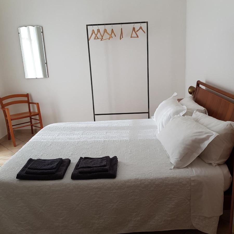La Terrazza Apartment,A 50 Mt Dal Mare فاراتسي المظهر الخارجي الصورة